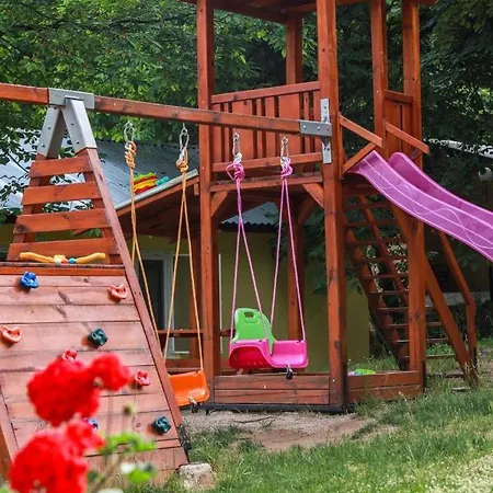 Welcoming Bungalow In Petrich 3* Kamena