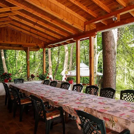 Welcoming Bungalow In Petrich